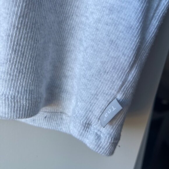 TNA ribbed cropped tank XS 🩶 - Picture 2 of 5
